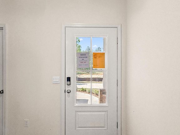 2nd image of 515 Vista Pointe Dr