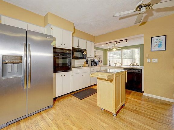 5th image of 2943 163rd Ave N