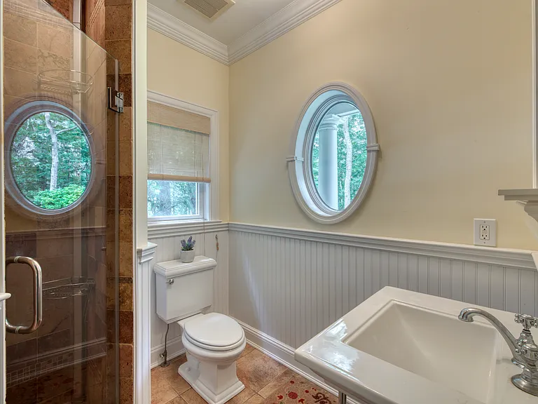 10 Dering Ln — Photo 17