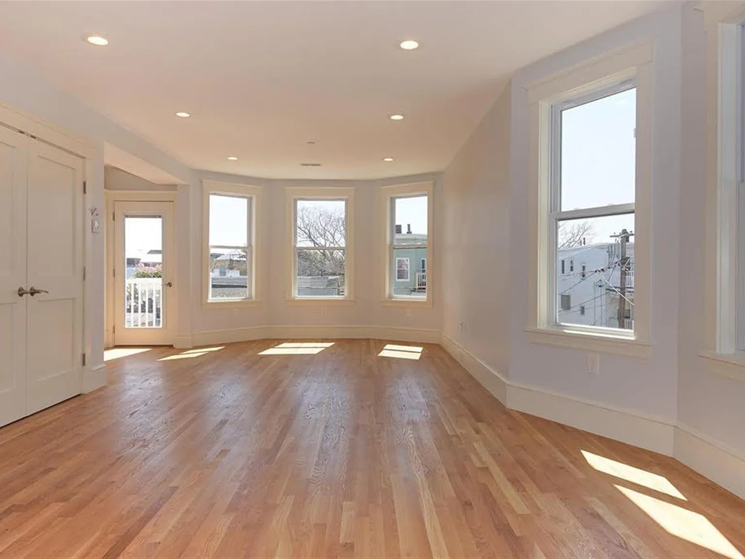 2 bed, 1438 sqft, $4,600 — Photo 3