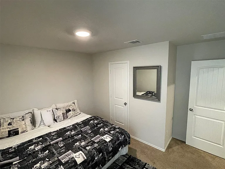 125 Calgary Ln — Photo 10