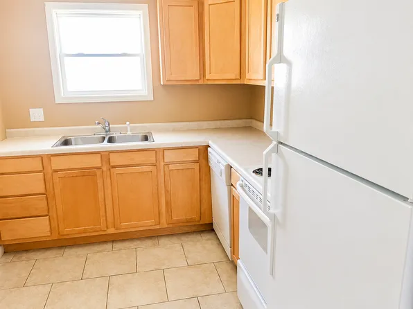 6627 Colby St, Lincoln, NE 68505