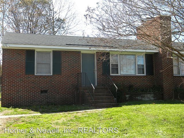 1st image of 2318 Druid Dr #1