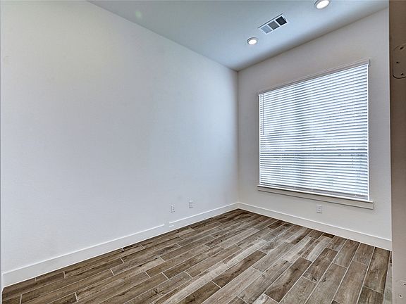 3rd image of 7302 New Pecan Dr #7302