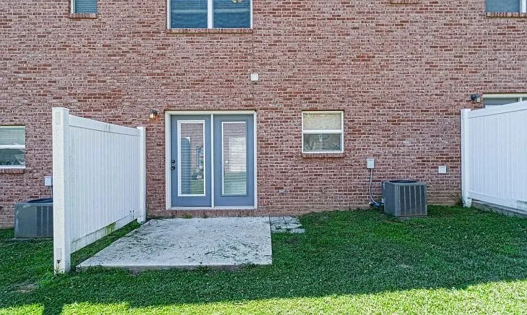 514 Broadridge Dr — Photo 8