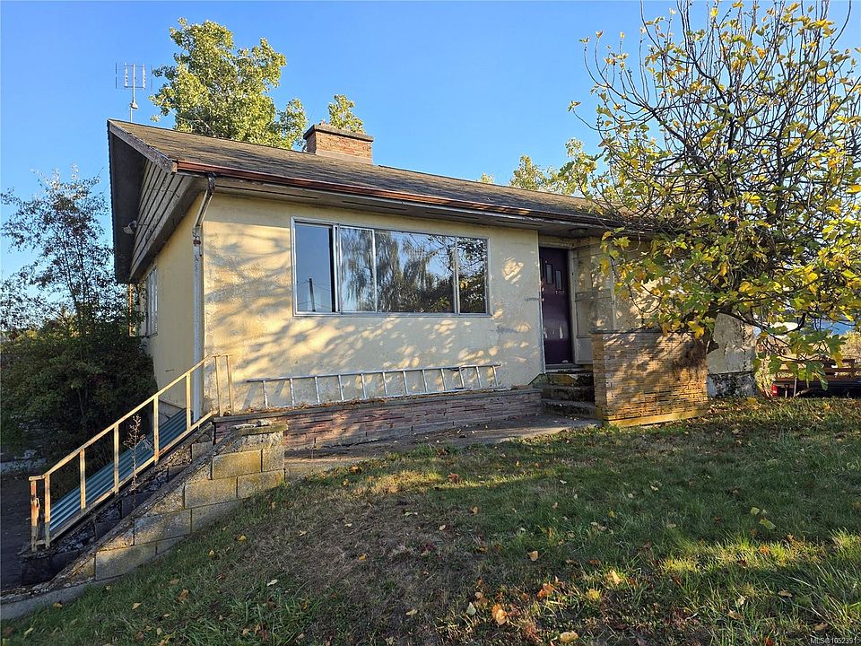 1st image of 2766 Island View Rd