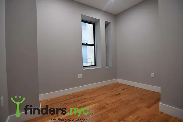 Rented by Clove Realty LLC | media 11