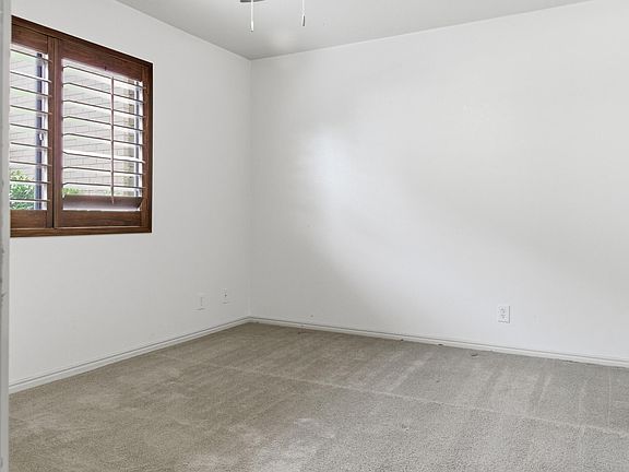 4th image of 3530 S Manzanita Rd #13