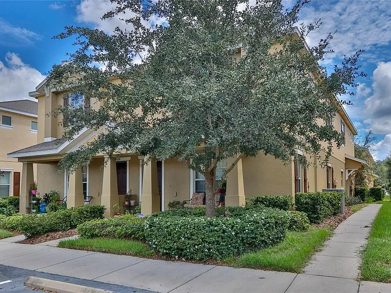 4724 Somerset Hill Ln — Photo 1