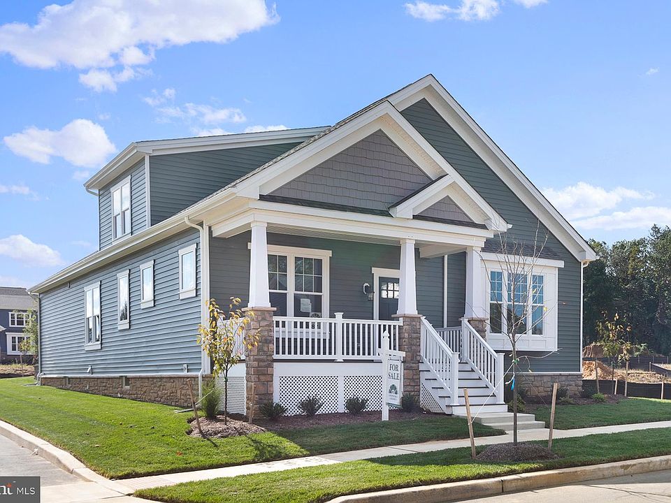 1st image of 207 Baldy Ln
