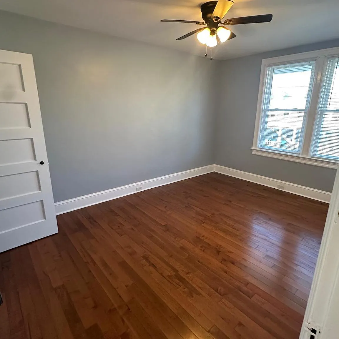 4 bed, 2.5 bath, 1686 sqft, $5,600 — Photo 4