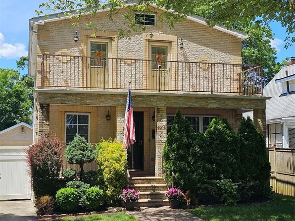 80-18 261st Street, Glen Oaks, NY 11004