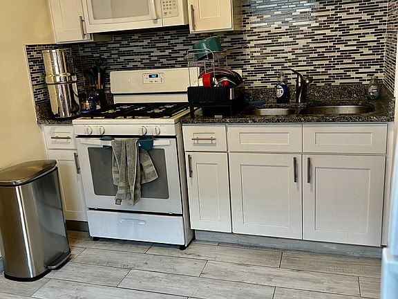 3rd image of 5026 N Kimball Ave APT 3