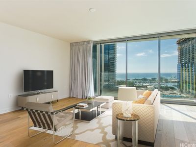 1001 Queen St #1301, Honolulu, HI, 96814