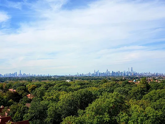 Sold by KA Realty Group Inc | media 48