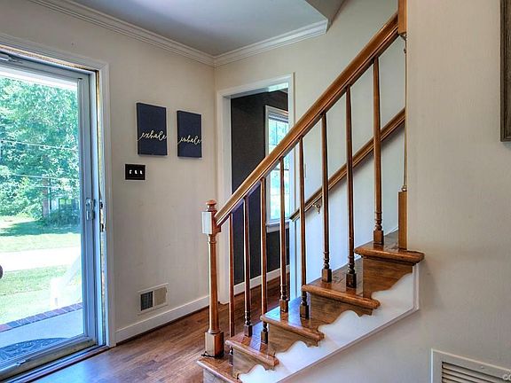 2nd image of 9127 Harmad Dr
