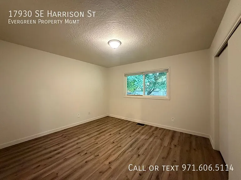 17930 SE Harrison St — Photo 20
