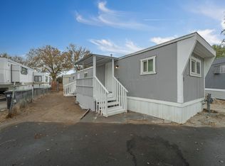 45044 28th St E SPACE 33, Lancaster, CA 93535