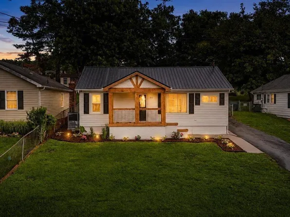 3412 Bloomingdale Rd, Kingsport, TN 37660