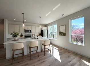 Allen Bay, Madison, WI 53705
