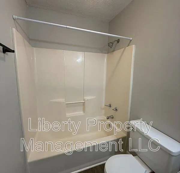512 Nottingham Dr — Photo 13