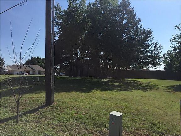 5th image of 4733 Brookwood Dr #19