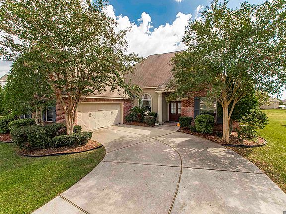 2nd image of 118 Cypress Lakes Dr