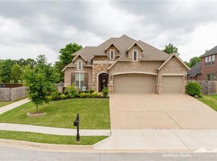 3637 N Capri Pl, Fayetteville, AR 72704