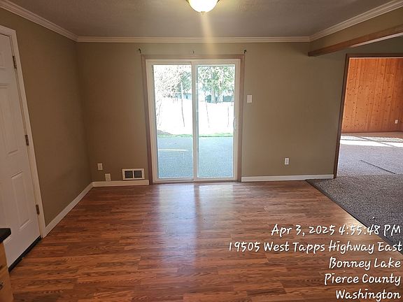 4th image of 19505 W Tapps Hwy E