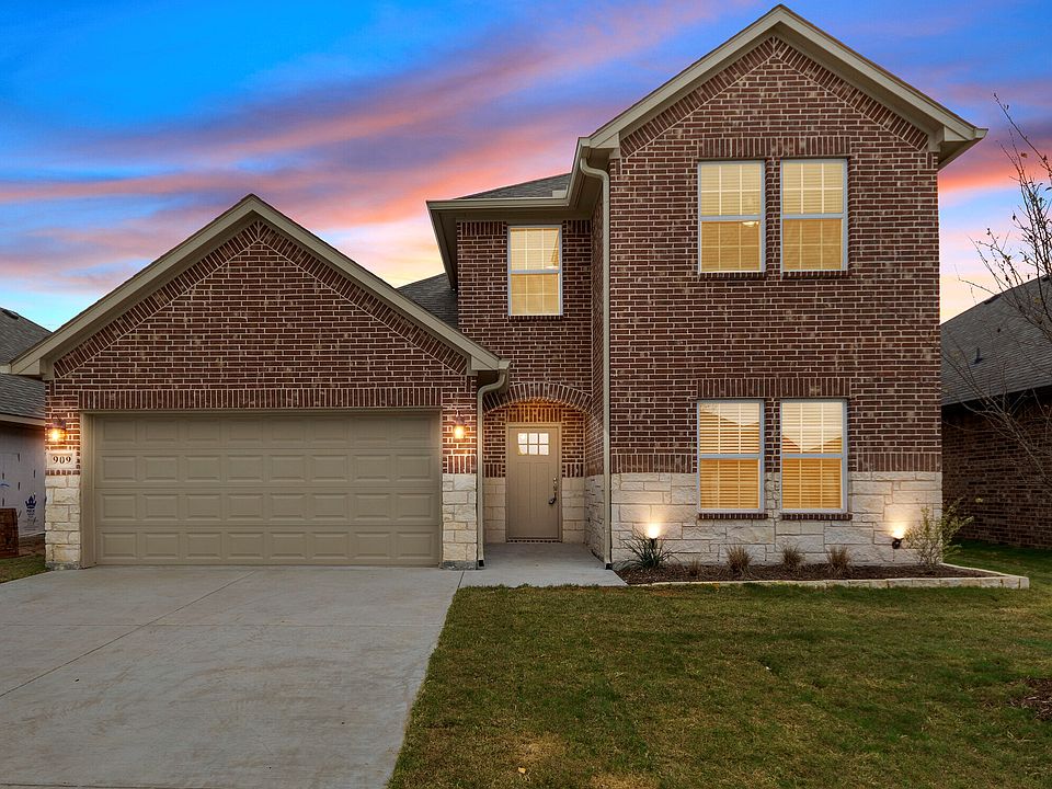 1st image of 801 Center Point Ln #52AB93