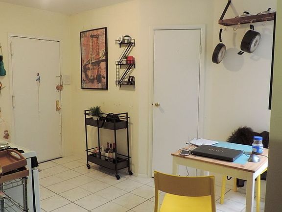 5th image of 302 Mott St APT 32