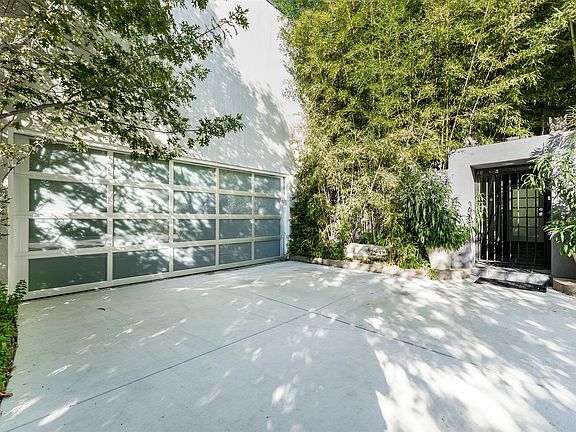5th image of 10406 Crestover Dr