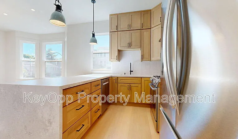 489 Guerrero St — Photo 5