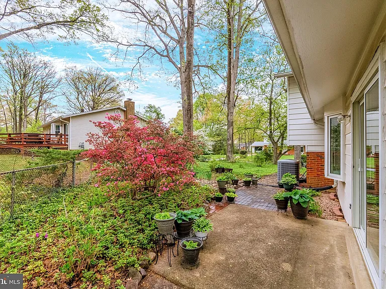 8717 Higdon Dr — Photo 27