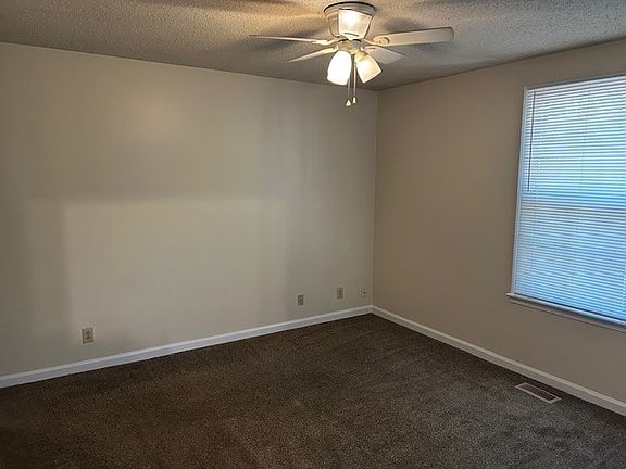 5th image of 527 Mallory Dr