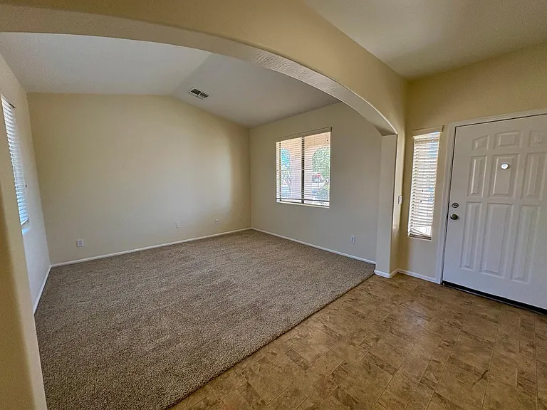 16126 W Meade Ln — Photo 6