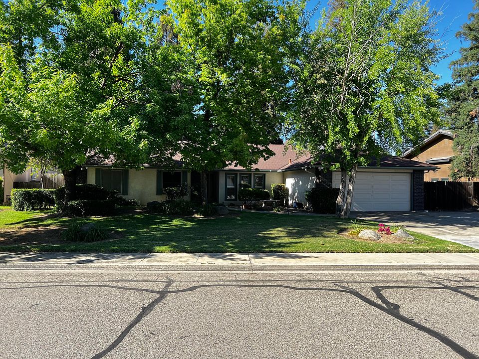1st image of 3142 E Grove Avenue