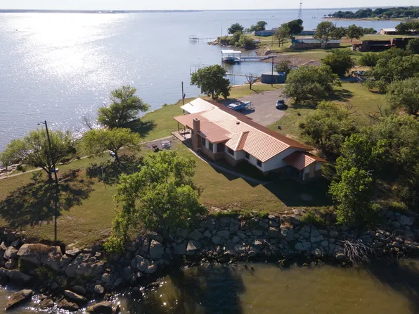 305 Sioux Trl, Henrietta, TX 76365