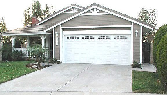 Front of house, end of cul-de-sac