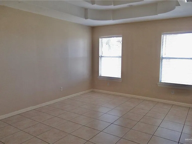 3307 Santa Teresa — Photo 17