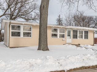 3814 Saint Andrews Blvd, Racine, WI 53405