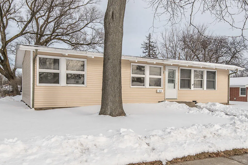 3814 Saint Andrews Blvd photo 1