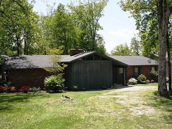 3rd image of 1802 Northwood Dr