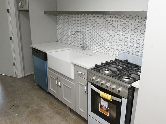 003_1381_madison_all_unit_3_and_4br-4610