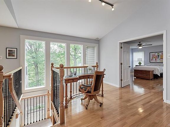 4th image of 624 McBride Pointe Dr