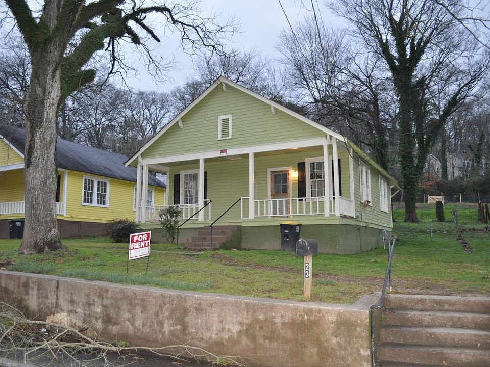 Great home one block from new Annie K Davie School
