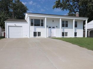 7352 Mexico Rd, Saint Peters, MO 63376