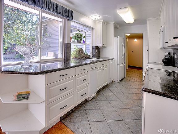 5th image of 7309 66th Ave W