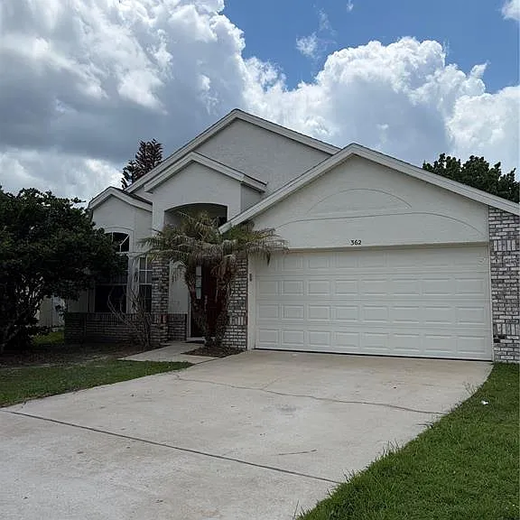 362 Lexingdale Dr — Photo 2