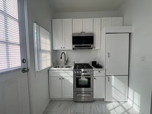 255 Lafayette Pl #2 Photo 1